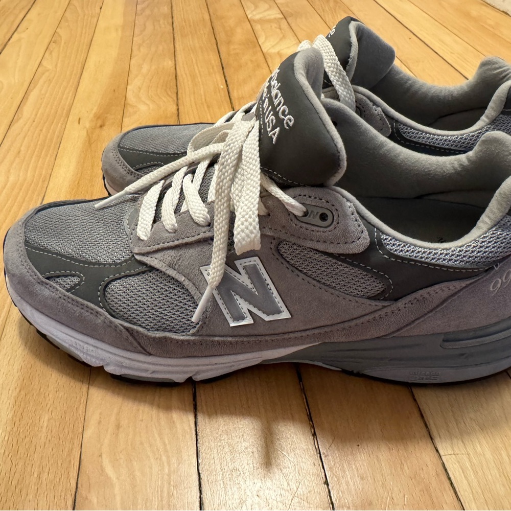 New Balance Men's grey 993 Made in USA Sneakers